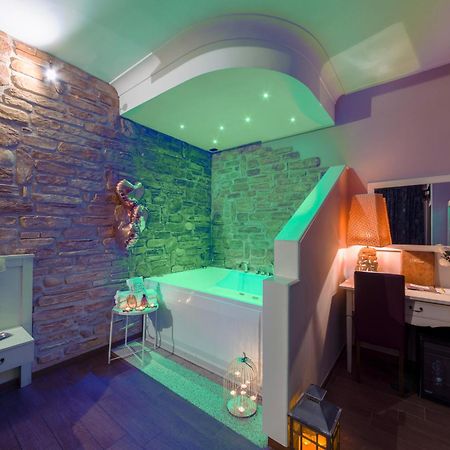 Hotel Vogue ลิโกลา ภายนอก รูปภาพ